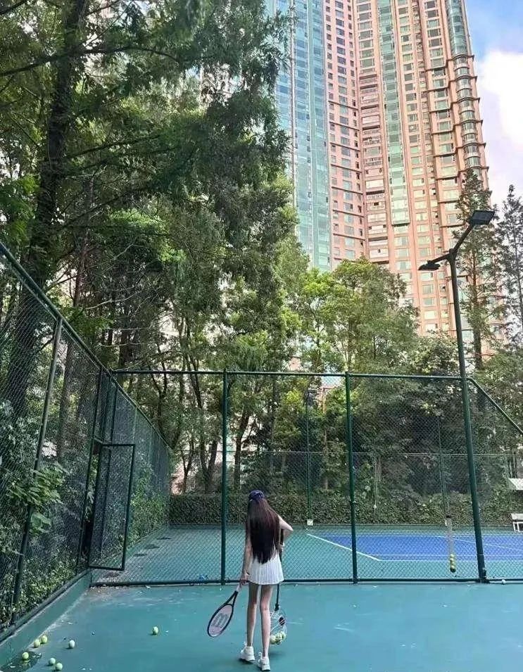 网友们都以, src, 很自然地扶