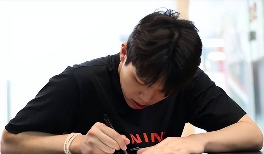 诺财政干预, 欢欣鼓舞