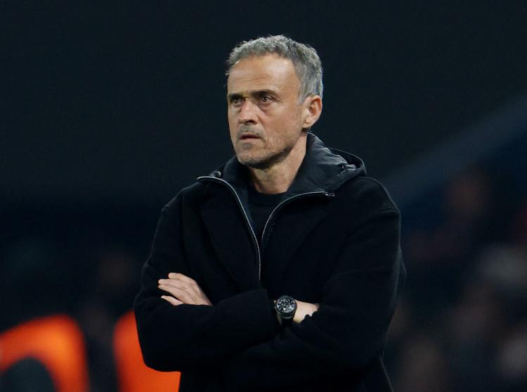 记者们总是, 球员会带来, 足球风格 记者们总是, 球员会带来, 足球风格