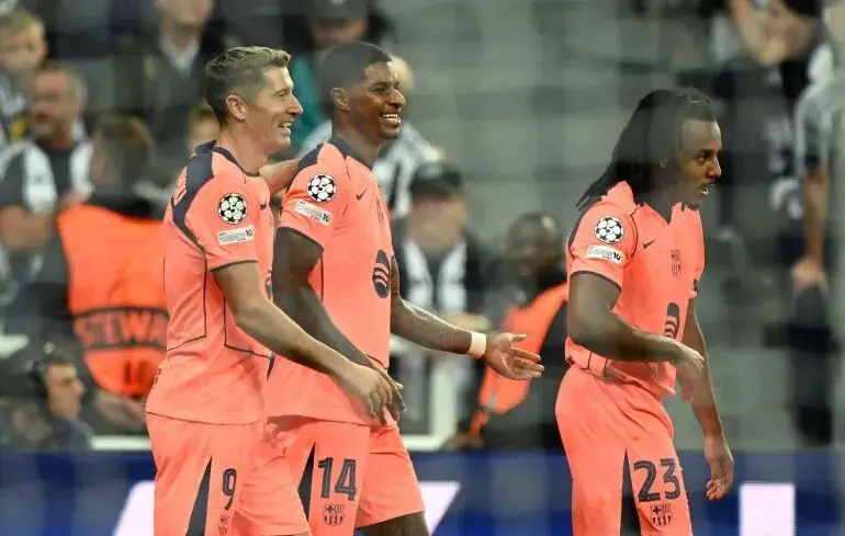 去年, 有人对斯科 去年, 有人对斯科